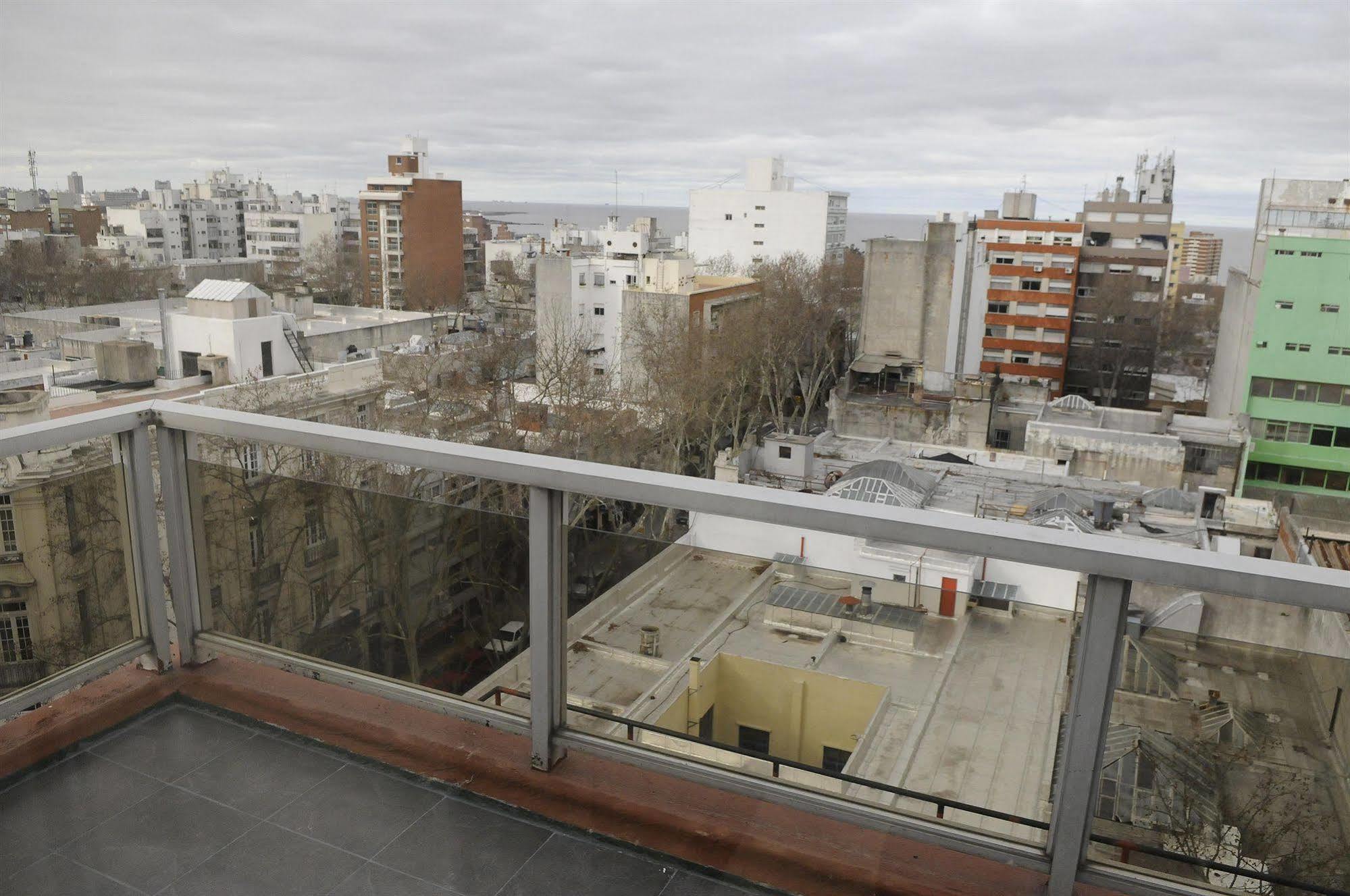 Hotel California Montevideo Exterior foto